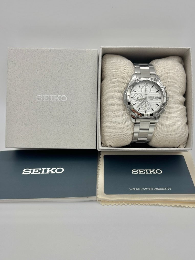 Seiko SND187 Cronografo Bianco — profilo della cassa (3 di 6)