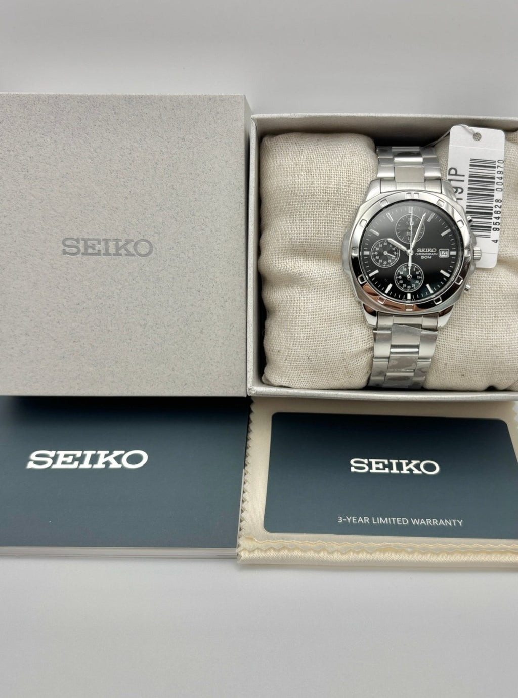 Seiko SND191 Cronografo Nero — corona e pulsanti del cronografo (4 di 6)