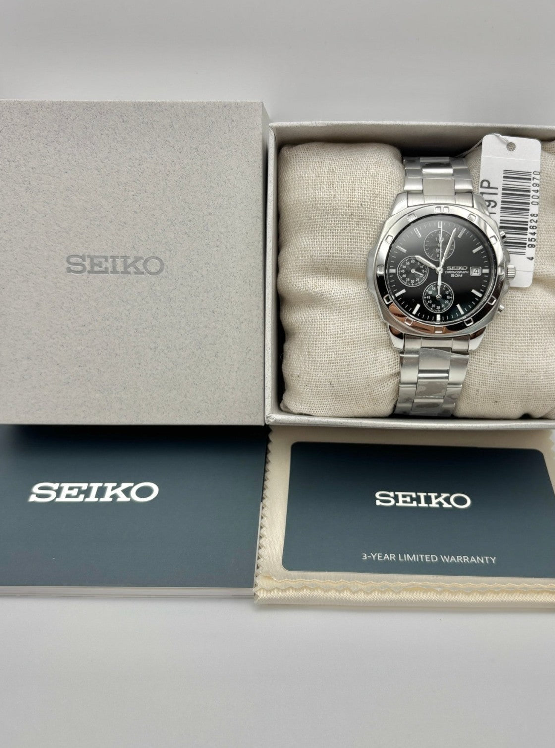 Seiko SND191 Cronografo Nero — corona e pulsanti del cronografo (4 di 6)