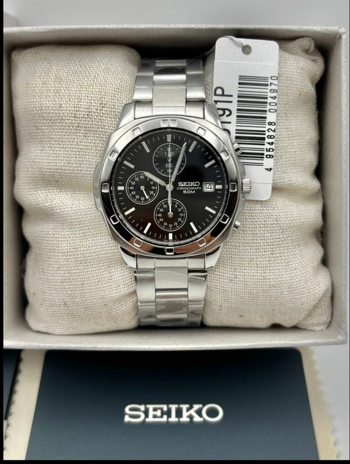 Seiko SND191 Cronografo Nero — quadrante nero e cassa in acciaio (1 di 6)