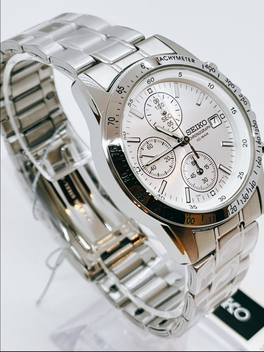 Seiko Spirit SBTQ039 Cronografo Bianco JDM — dettaglio corona e pulsanti (4 di 6)