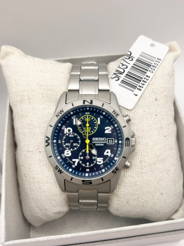 Seiko SND379P — bracciale in acciaio